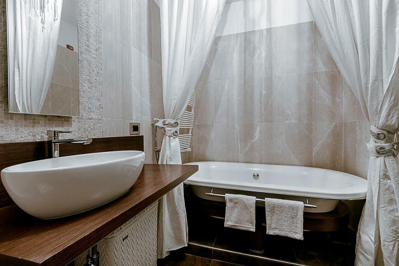Milano Central Luxury Luaran gambar
